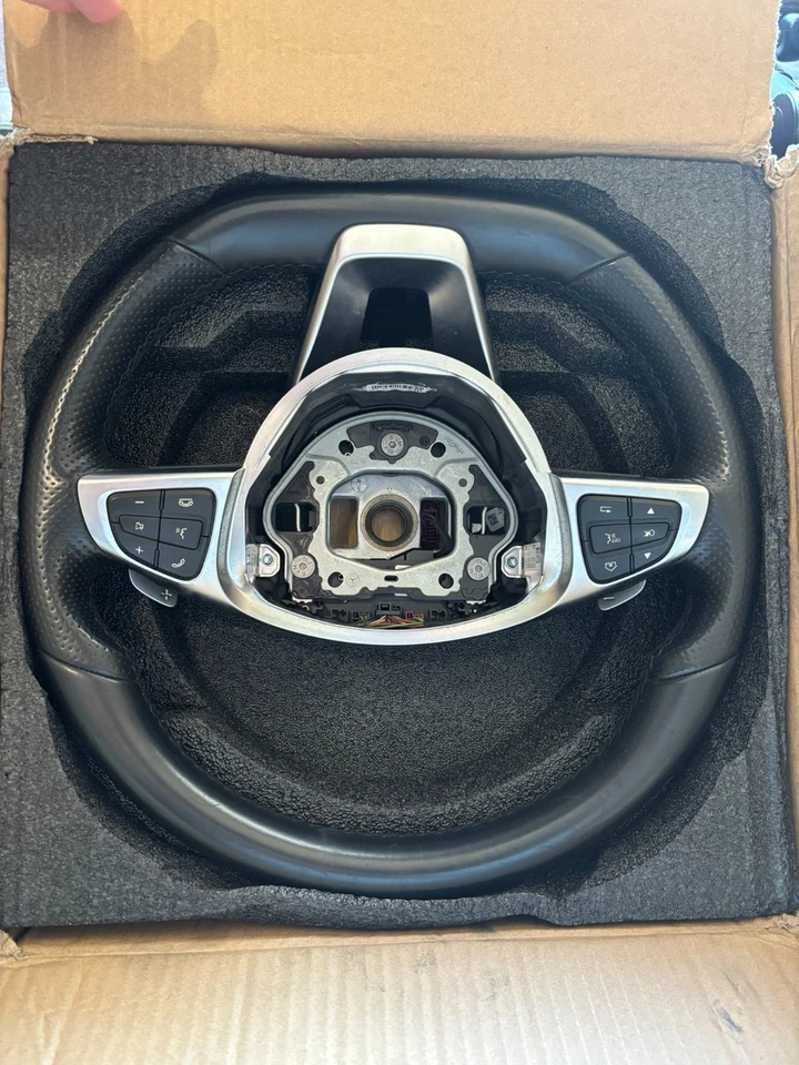 Volante mercedes-benz w205 clase c a0004602912, excelente estado Foto 1 de 1