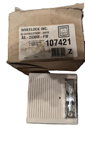 WHEELOCK INC REMOTE SYNC STROBE AS-2430W-FW 107421 FACTORY NEW IN THE BOX - Picture 1 of 4