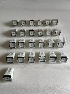 Uhr Analoguhr - Mercedes W212 W218 CLS E-Klasse - A218 827 00 00 - VISTEON - Bild 1 von 8