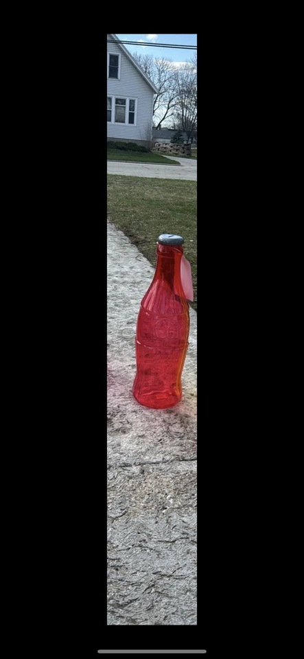 Banco de botellas de Coca-Cola 22" rojo Foto 1 de 1