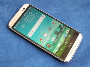Boxed HTC One M8 Gold Mobile Phone Looks Unused But Please Read Description - Picture 1 of 12