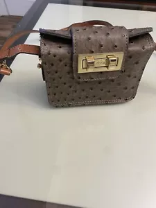 Bolso Bandolera Victor Alfaro Vintage Marrón Tostado Simulado Avestruz Cierre Giratorio - Imagen 1 de 12