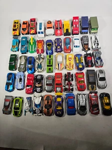 Hot Wheels Lot Of 50 Cars Trucks Vehicles - Picture 1 of 8