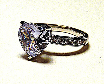 White Zircon Heart shaped lab created Ring on Silver band, Size 7 - Image 1 of 2