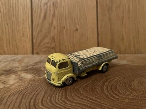 CORGI 454 Commer 5 Ton Timber truck with issues (177/g0005) - Picture 1 of 5