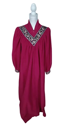 Bata vintage Vanity Fair talla pequeña borgoña polar retro ropa de salón Cottagecore Foto 1 de 4