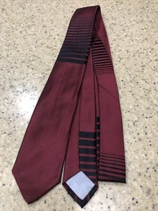 Vtg Golden's Damon Tie Men's Necktie All Silk Red Black Geometric Stripe Narrow - Picture 1 of 5