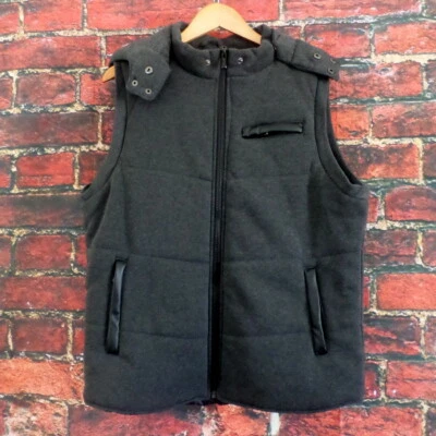 Chaleco Chaqueta Yoki New York Para Hombre Sin Mangas con Capucha M Mediana Gorpcore Gris Oscuro Foto 1 de 4