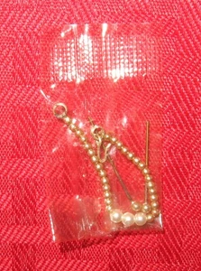 VINTAGE BARBIE FOR FASHION WHITE GRADUATED PEARL EARRINGS & NECKLACE CELLO MINT! - Picture 1 of 2