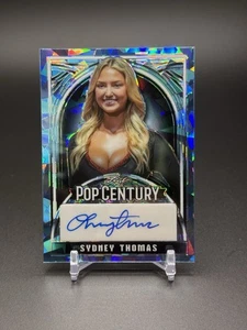 Tarjeta autografiada Sydney Thomas 2024 hoja de metal Pop Century azul #PCP-ST1/25 - Imagen 1 de 2