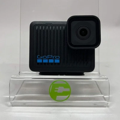 GoPro Hero Compact 12MP 4K Action Camera AMFR1 Bundle - Image 1 of 4