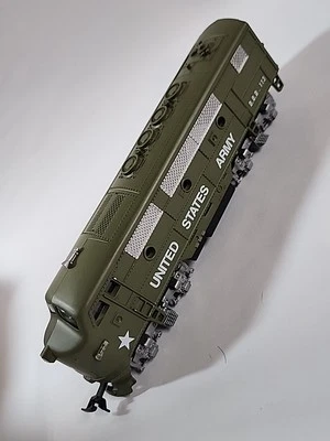 HO Scale UNITED STATES ARMY F2-A DIESEL LOCOMOTIVE Model Power 96813 - Image 1 of 4
