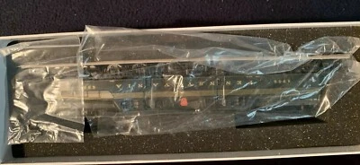 Never Open HO Broadway Limited #623 Pennsy GG1 Electric Gold Leaf 5 Stripe #4905 - Image 1 of 4