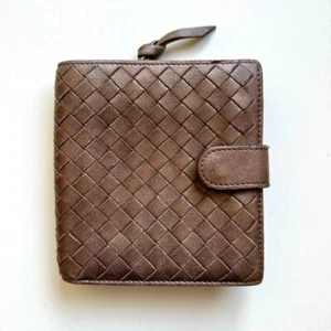 BOTTEGA VENETA Authentic Leather Bifold wallet in bronze - Picture 1 of 9
