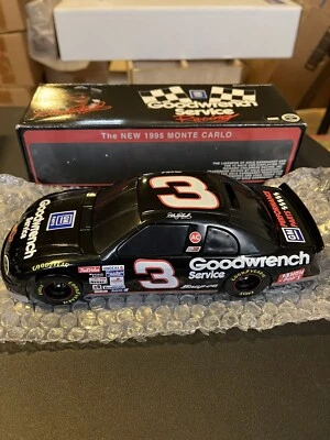 1995 Action RCCA - #3 Dale Earnhardt - GM Goodwrench - Bank with Key - 1/24 - Image 1 of 4