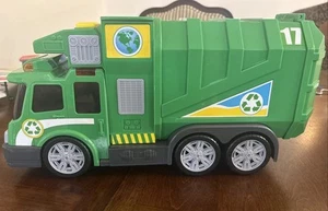 Action City Cleaner TOYS -R-US grün, Aufkleber vorhanden - Bild 1 von 4