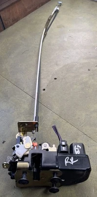 Conjunto de pestillo de puerta trasero derecho pasajero Chrysler Pacifica 05 Foto 1 de 4