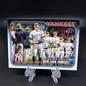 2024 Topps Series 1 Aaron Judge #301 New York Yankees Team Card - Picture 1 of 2