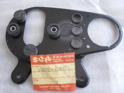 TS100 TS100 M TC100 Soporte Velocímetro Suzuki 34950-25621 GENUINO NUEVO Foto 1 de 4