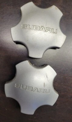 Tapas centrales Subaru Outback 1999 (2) parte # 28811 AC020 Foto 1 de 4