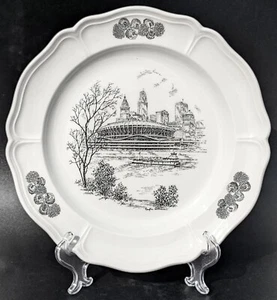Wedgwood Scenes of Cincinnati "Riverfront Stadium" Speiseteller 10,4", England - Bild 1 von 5