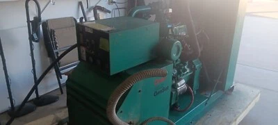 GENERATOR 20 kW ONAN Low 245 Hours! GAS - Image 1 of 4