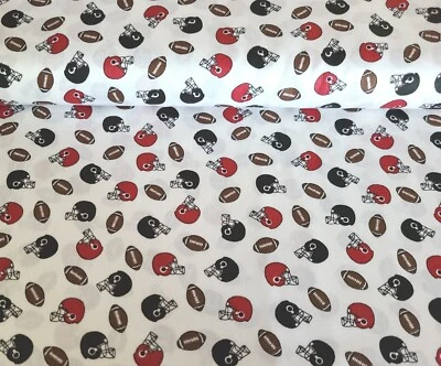 BTY X 60"W Tela Balones de Fútbol y Cascos Acolchado Costura Artesanía  Foto 1 de 2