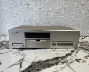 Pioneer  PD-S801 Compact Disc Player Digital Audio Player - Bild 1 von 9