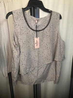 Blusa Juicy Couture Sin Mangas Adornada En Capas Top Rosa Lunares Abstractos Talla XL Foto 1 de 4