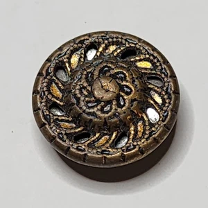 Antique Brass Button Floral Openwork Loop Shank 18 mm - Picture 1 of 3