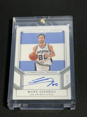Manu Ginóbili 2024-25 firmas inmaculadas en tarjeta automática/49 Spurs HOF Foto 1 de 2