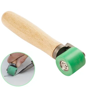 Leister 140.161 - 1.1in (28mm) Silicone Pressure Roller, Ball Bearing, ⌀32mm - Picture 1 of 4