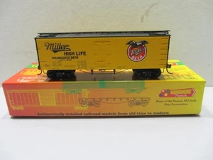 Roundhouse HO Scale Miller Beer Reefer 30753 - Bild 1 von 6