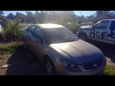 2005–2006 Nissan Altima Automatic Transmission 2.5L - Image 1 of 4