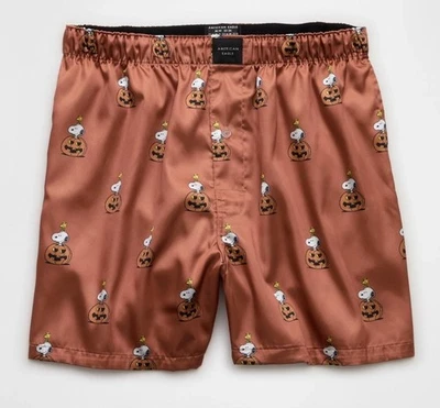 Calzoncillos boxer American Eagle para hombre pequeños satinados de longitud media Snoopy Peanuts Halloween Foto 1 de 4