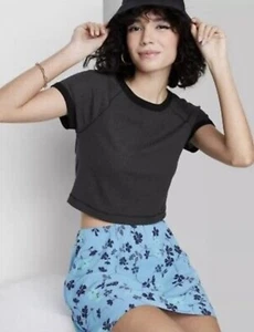 Women's Short Sleeve T-Shirt Wild Fable Size S Black Ribbed Cropped Hematite. B - Picture 1 of 2