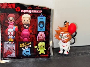 Monogramm WB Horror It Windswept Pennywise Chase Taschenclip Schlüsselanhänger Serie 9 - Bild 1 von 1