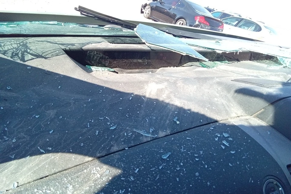 2007 Prius OE Speedometer Gauge Cluster 95K Miles Toyota - Image 1 of 4