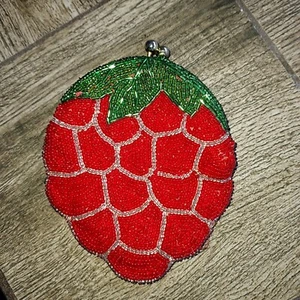 Vintage Hand Made In Korea Beaded Coin Purse Wallet Raspberry Strawberry Fruit - Picture 1 of 5