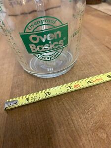 'Oven Basic' Brand One Pint Glass Measuring Cup - New - Green Lettering