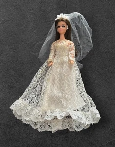 Vintage 1970 Topper® "Angie" Puppe - brünette braune Augen 6,5" Original Modepuppe - Bild 1 von 5