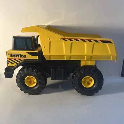 Camión de volteo Tonka juguete infantil de metal y plástico Hasbro 2012 Foto 1 de 3