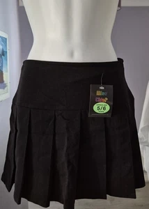 2 PACK Girls Black All Round Pleated School Skirt With Back Zip 5-6 years BNWT - Picture 1 of 4