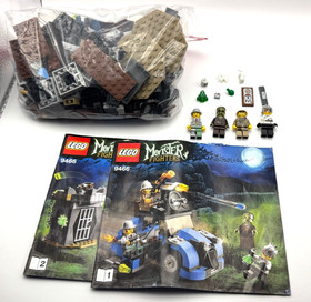LEGO 9466  Monster Fighters Crazy Scientist & Monster - 100% complete & manual