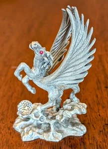 SPOONTIQUES PEWTER FLYING PEGASUS M842 - Picture 1 of 7