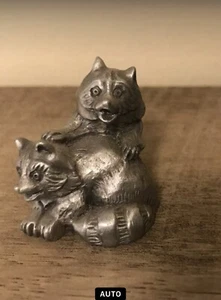 HUDSON Pewter NOAH's ARK COLLECTION Pair RACCOONS Retired #3274 1984 - Picture 1 of 3