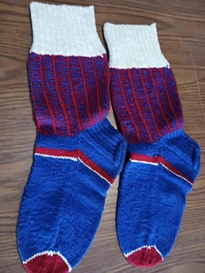 Vintage 1924 Hand Made Knit Socks (See dimensions) - Picture 1 of 6