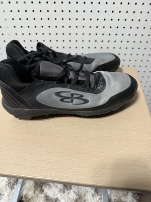 Формованные бутсы Boombah мужские размер 11,5 черные/серые M0604401-01 - Изображение 1 из 4