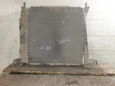 Radiator With AC Fits 91-94 EXPLORER 2064944 - Image 1 of 4
