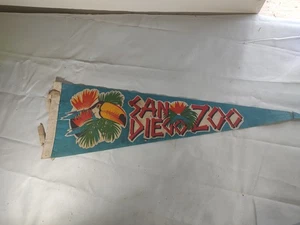 Vintage San Diego Zoo Souvenir Felt Pennant Toucan 1980s - Picture 1 of 6